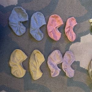 Four pairs of no-show, grip socks